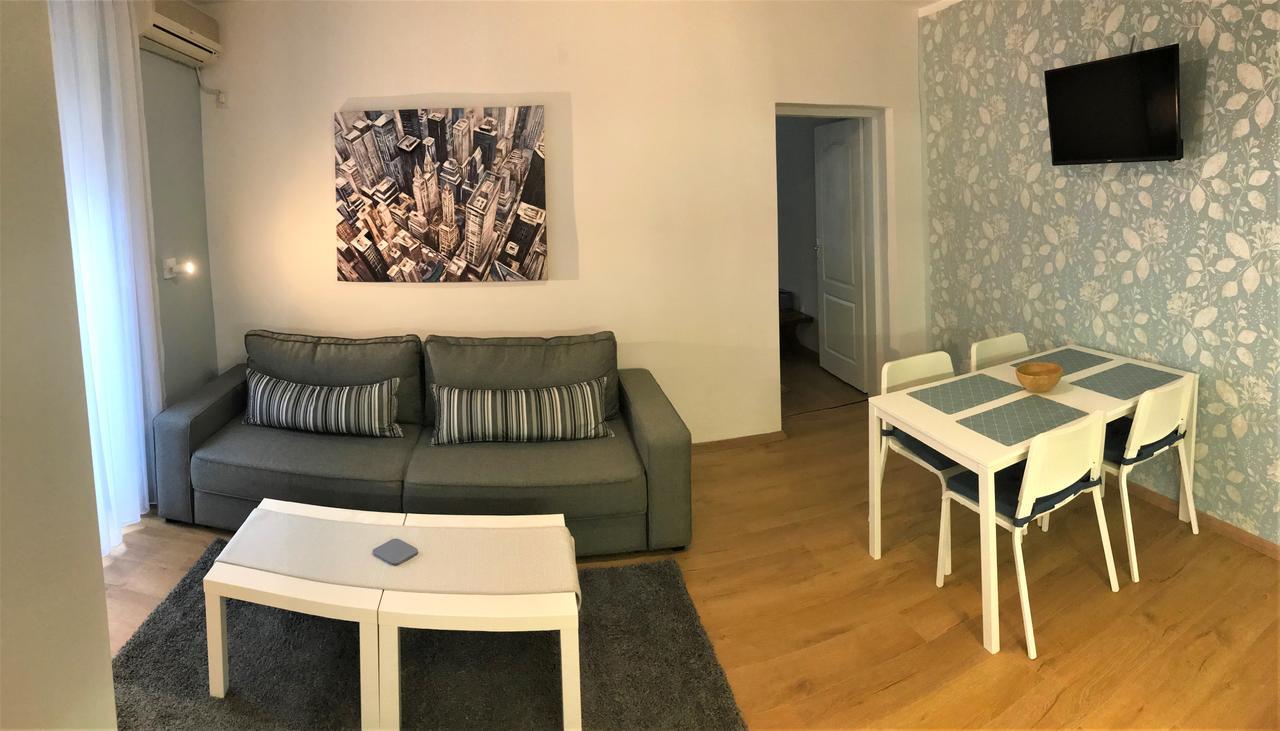 Kona Apartment Belgrado Esterno foto