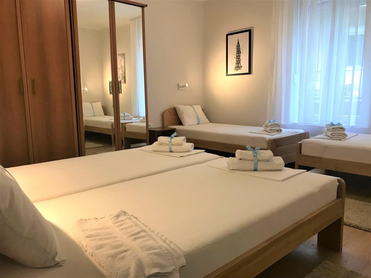 Kona Apartment Belgrado Esterno foto
